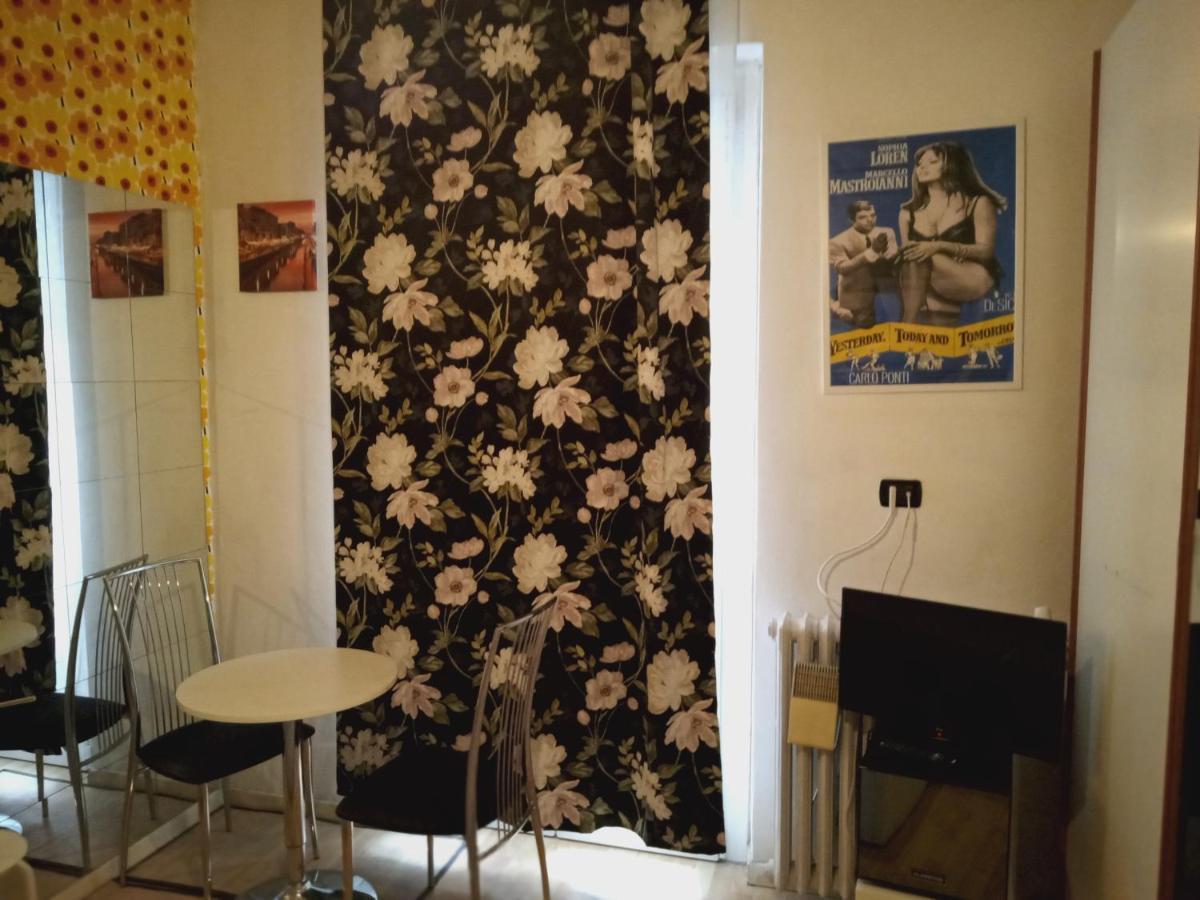 Floris Guest House Милано Екстериор снимка